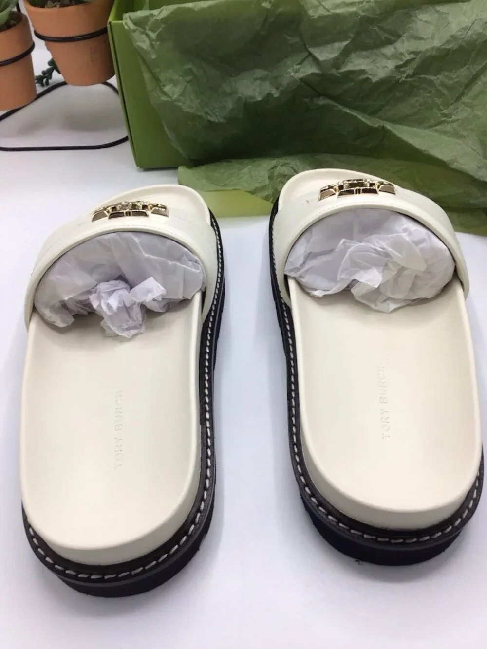 Tory Burch Everly Anatomic Lug Sandals, New Ivory / Perfect  Size 8